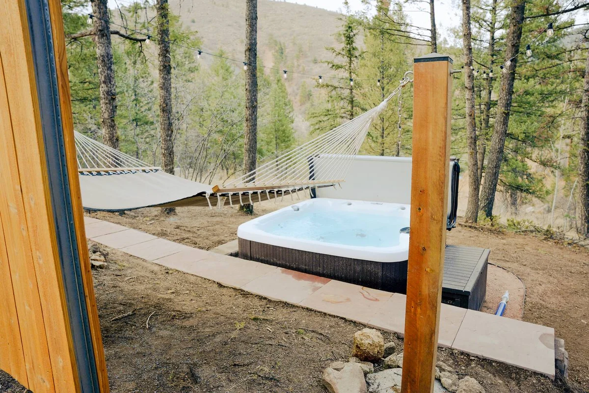 Secluded Mountain Cabin: Hot Tub & Large Deck #102