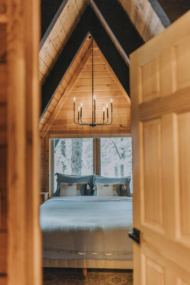 Secluded Cabin: Hot Tub, Large Deck & Fire Pit #42