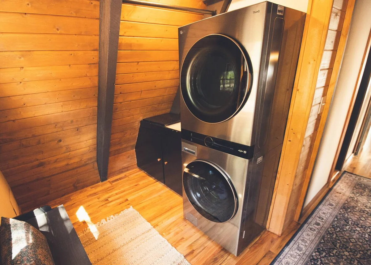 Secluded Cabin: Hot Tub, Large Deck & Fire Pit #154