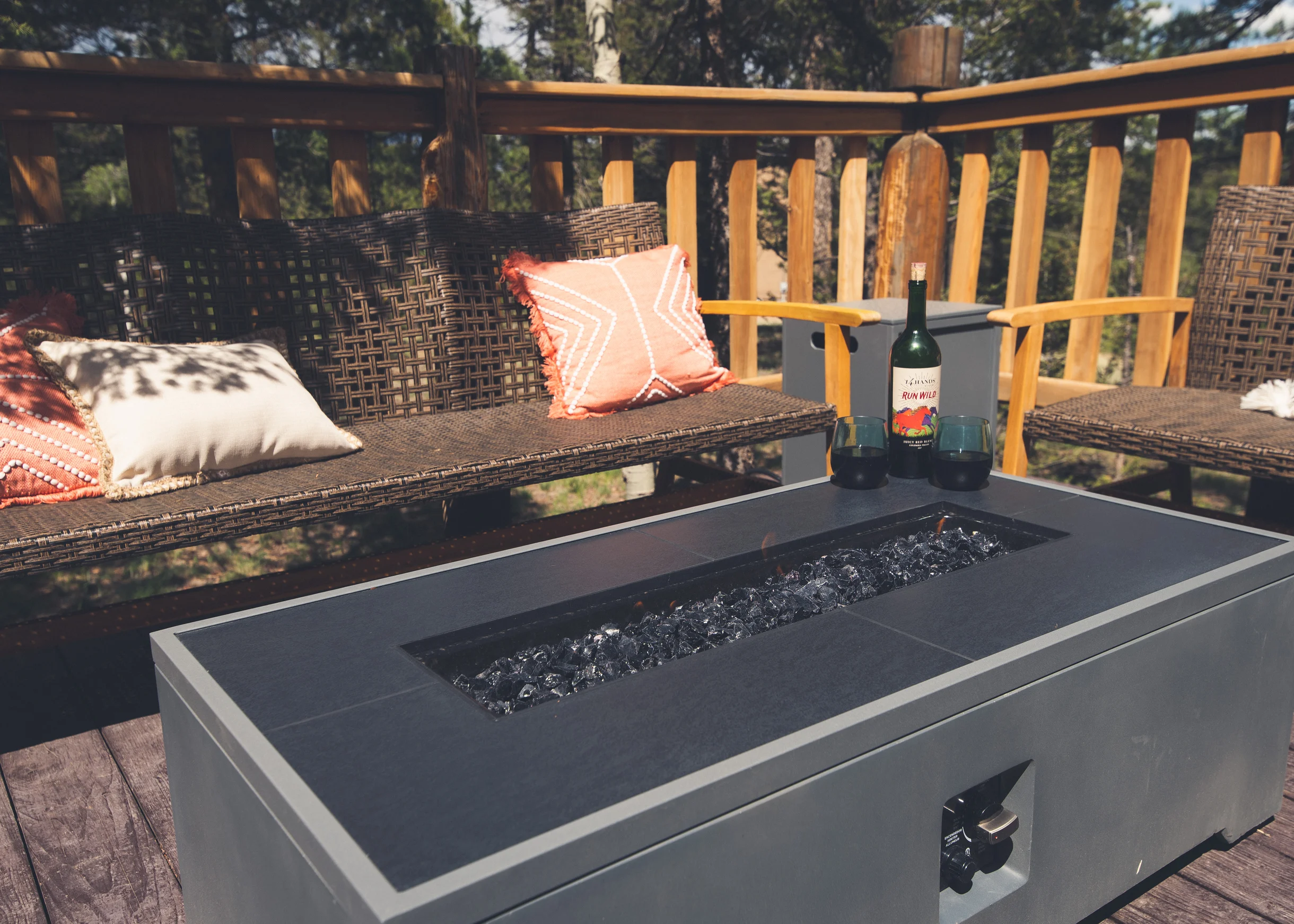 Secluded Cabin: Hot Tub, Large Deck & Fire Pit #157