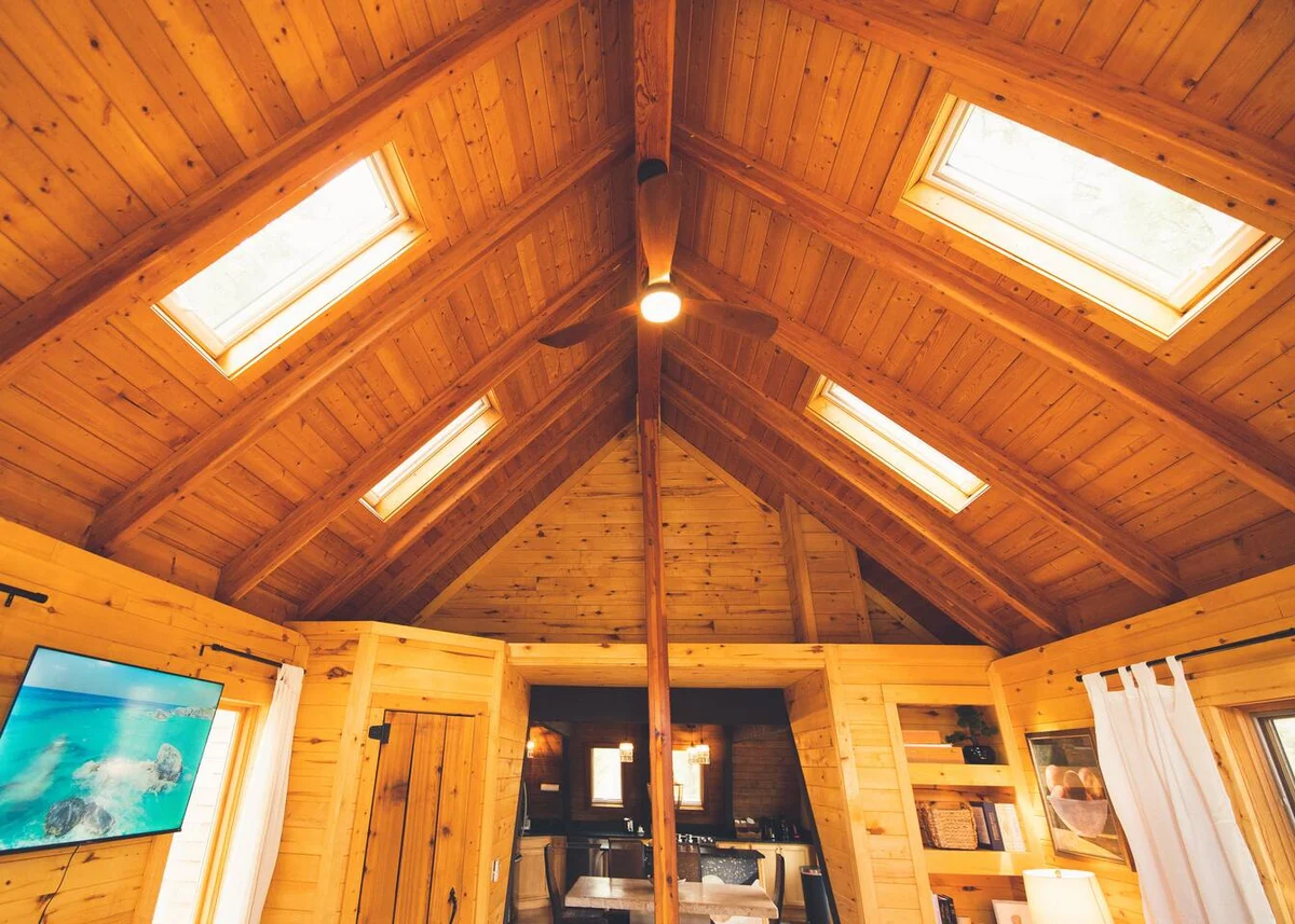 Secluded Cabin: Hot Tub, Large Deck & Fire Pit #131