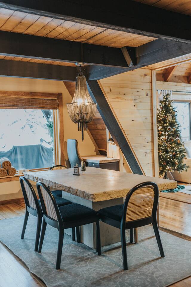 Secluded Cabin: Hot Tub, Large Deck & Fire Pit #23
