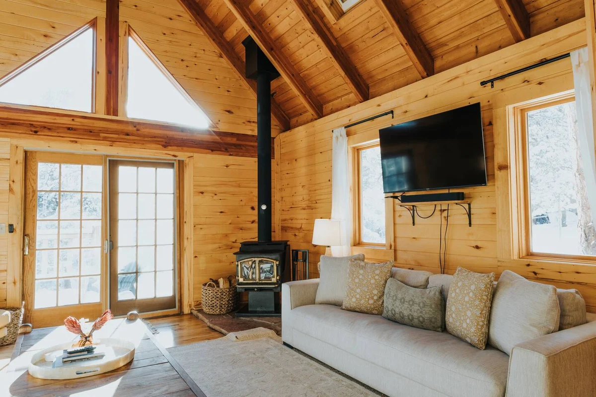 Secluded Cabin: Hot Tub, Large Deck & Fire Pit #91