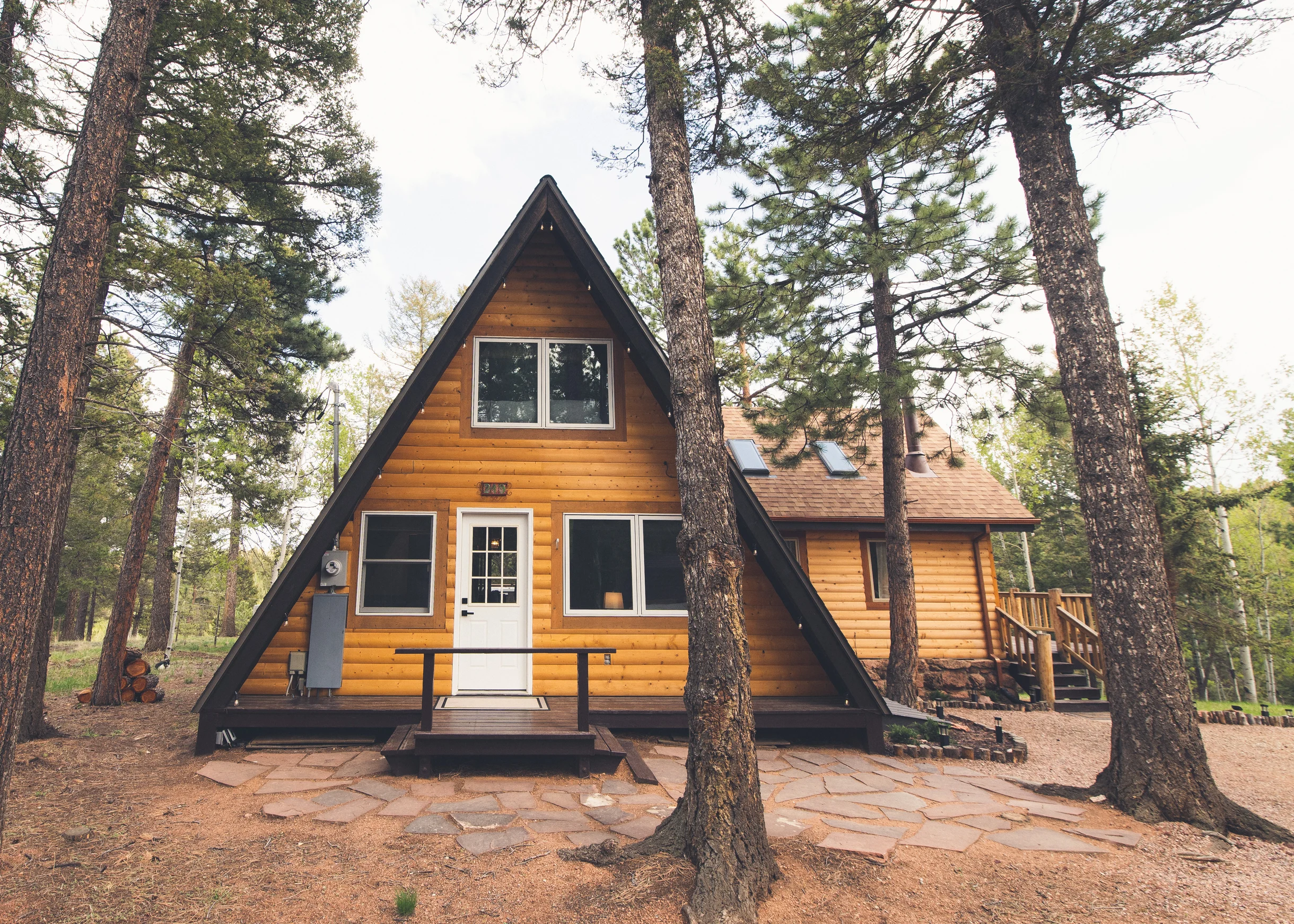 Secluded Cabin: Hot Tub, Large Deck & Fire Pit #189