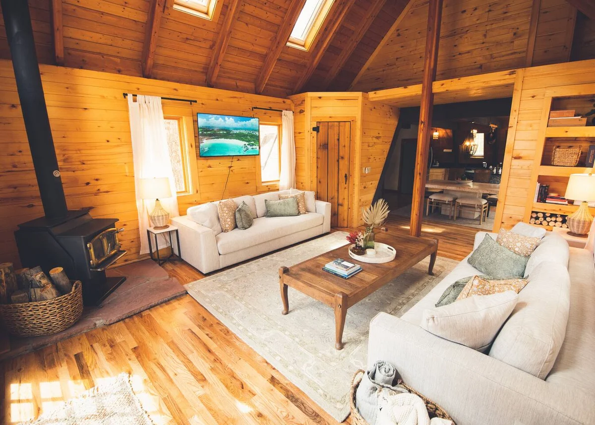 Secluded Cabin: Hot Tub, Large Deck & Fire Pit #69