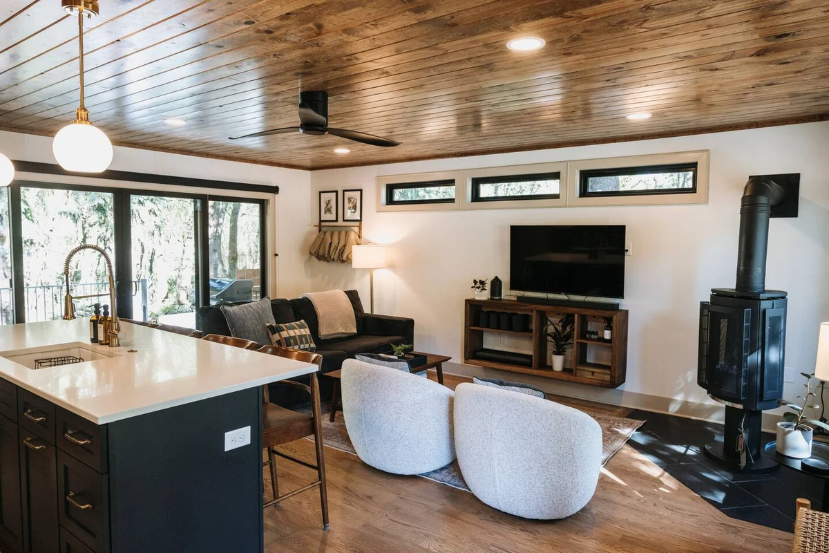 Riverside Retreat w/ Sauna, Hot Tub & Fireplace #80
