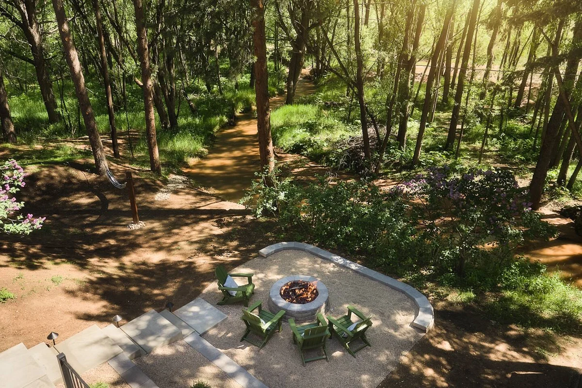 Serene Riverside Cabin: Hot Tub, Patio, Fire Pit #91