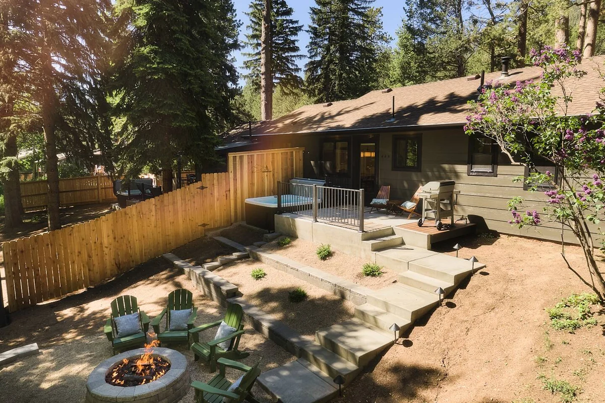 Serene Riverside Cabin: Hot Tub, Patio, Fire Pit #99