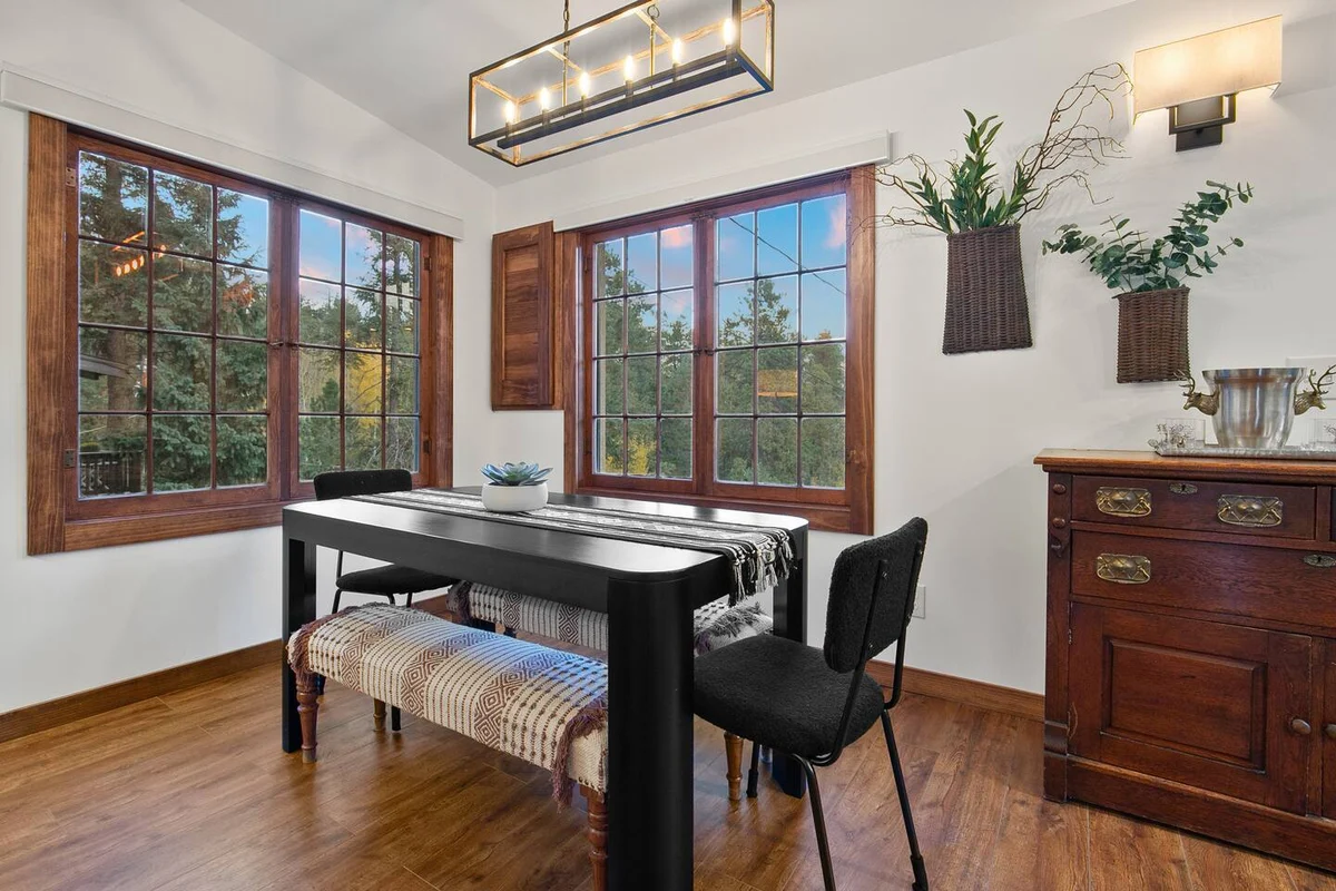 Scenic Mountain Home: Hot Tub, Fireplace & Deck #98
