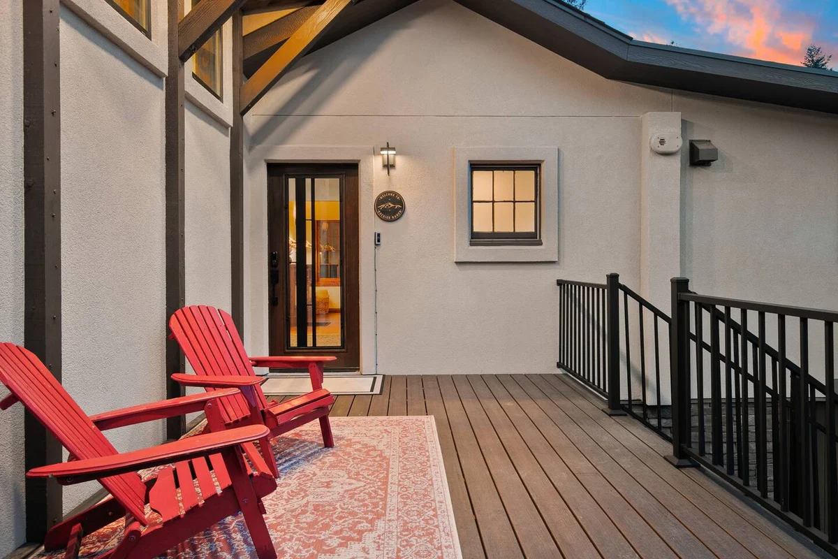 Scenic Mountain Home: Hot Tub, Fireplace & Deck #101