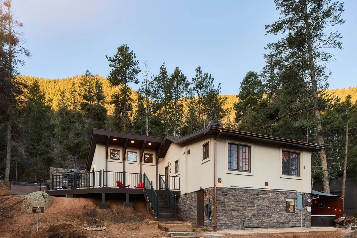 Scenic Mountain Home: Hot Tub, Fireplace & Deck #151