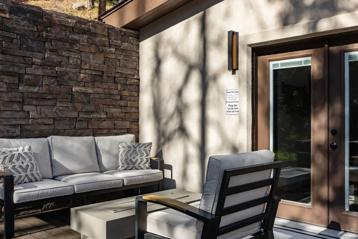 Scenic Mountain Home: Hot Tub, Fireplace & Deck #169