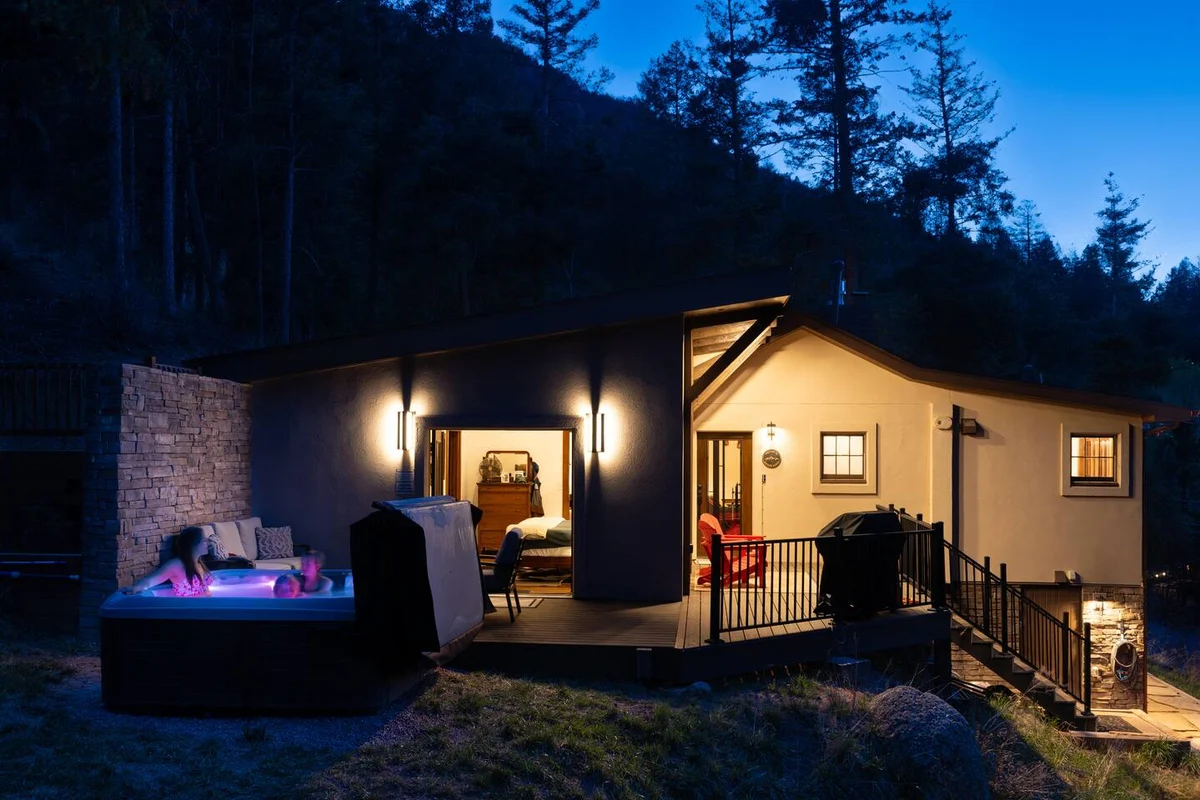 Scenic Mountain Home: Hot Tub, Fireplace & Deck #152