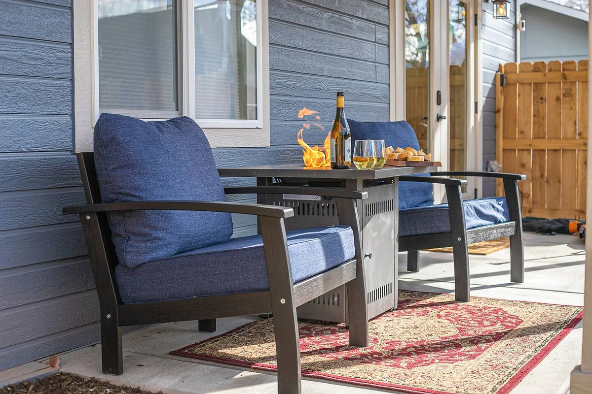 The Blue Spruce DT Luxe Cottage - Holiday Home #2