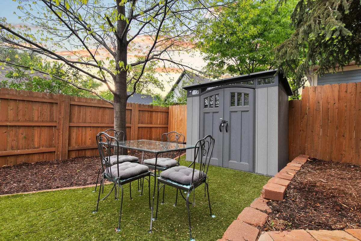 The Blue Spruce DT Luxe Cottage - Holiday Home #49