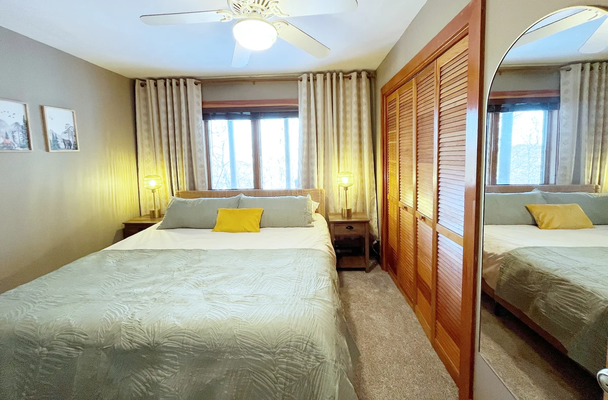 Bedroom 2 image 1