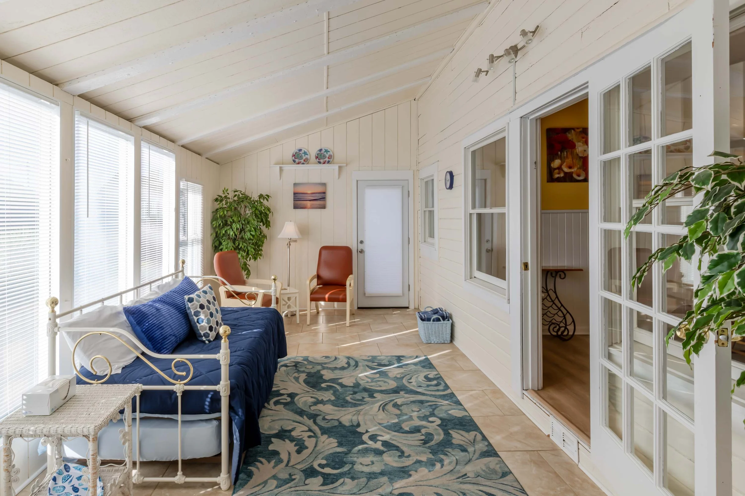 Roxie's Retreat #19