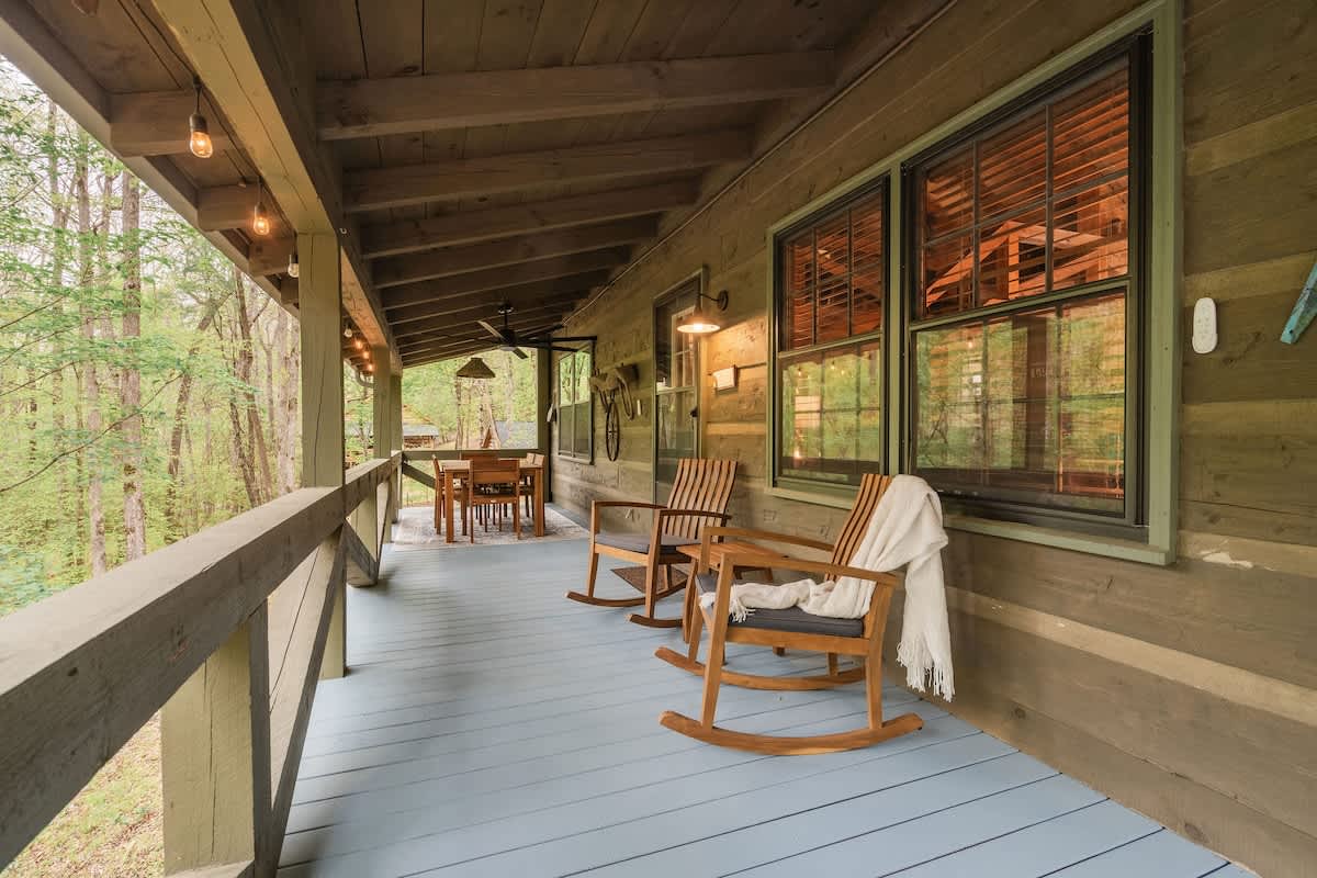 Creekside Cabin #102
