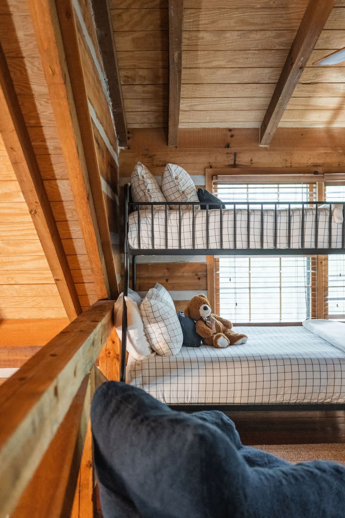 Creekside Cabin #12