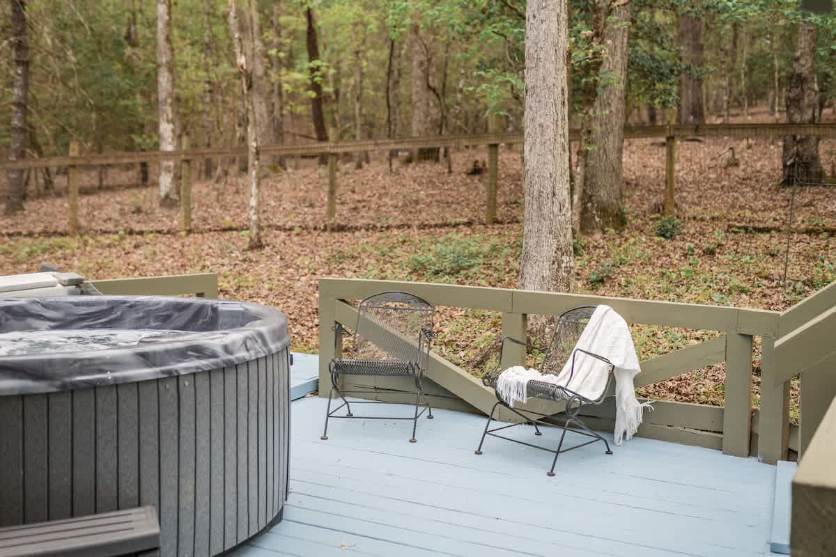 Creekside Cabin #93