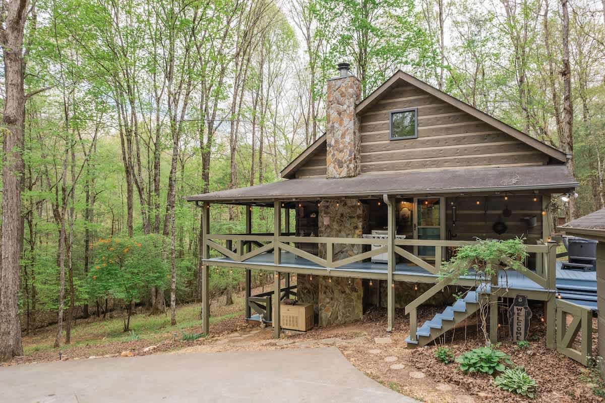 Creekside Cabin #115