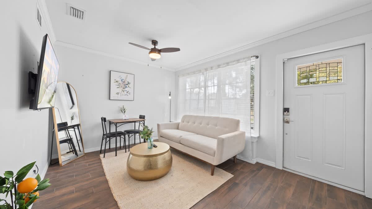 Woodlawn 1 Bed #9
