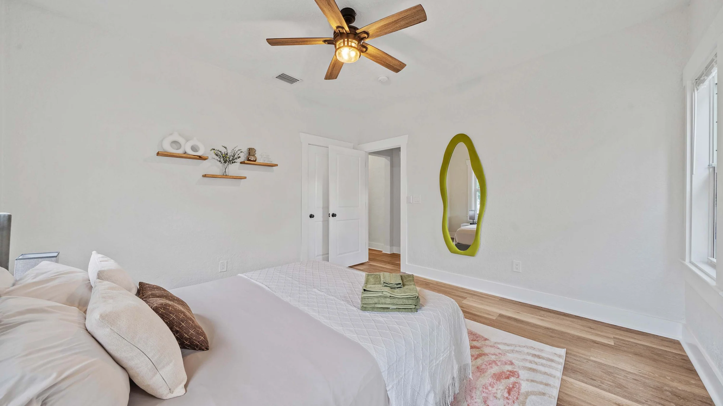 Comanche 4 Bed #22