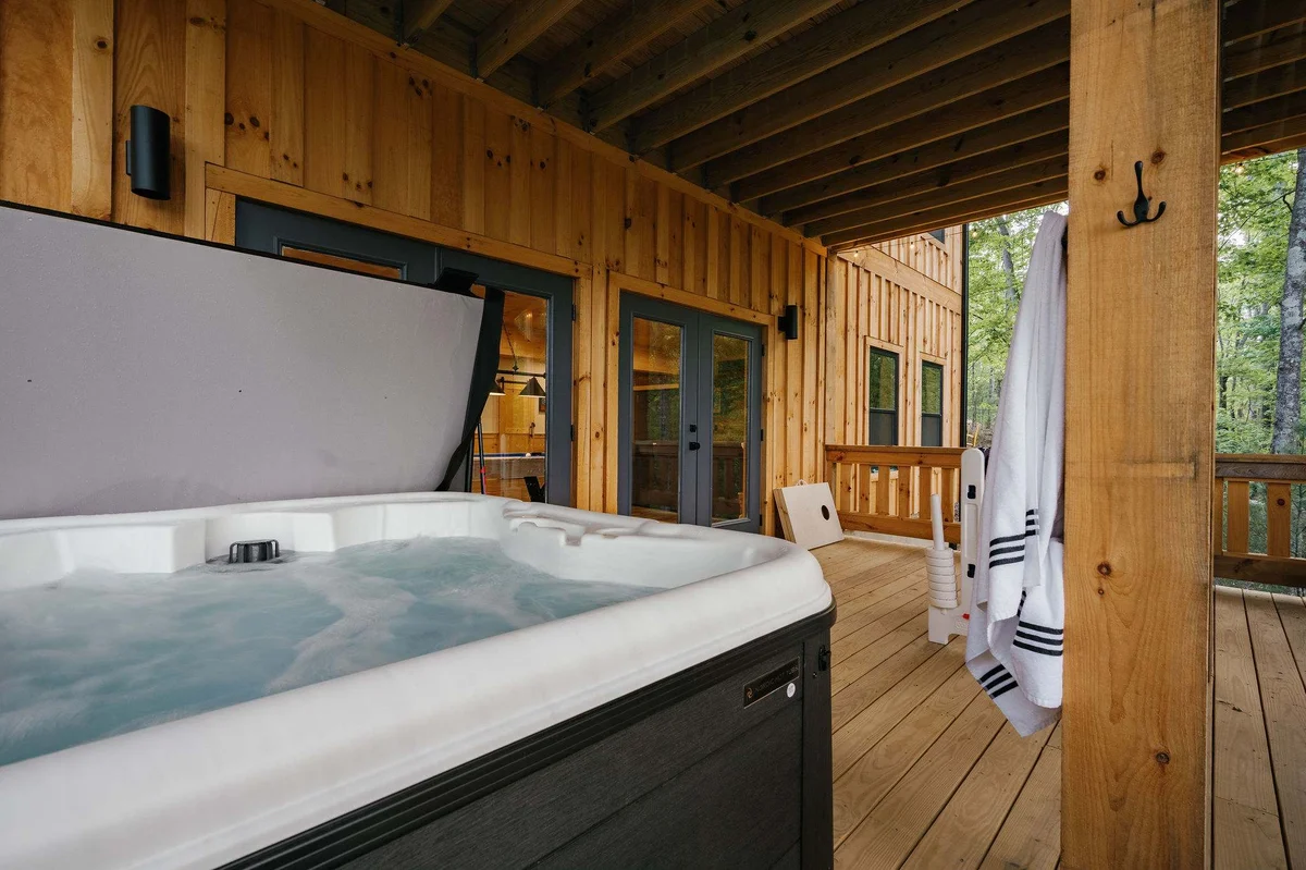 Tucked Away Cabin #6