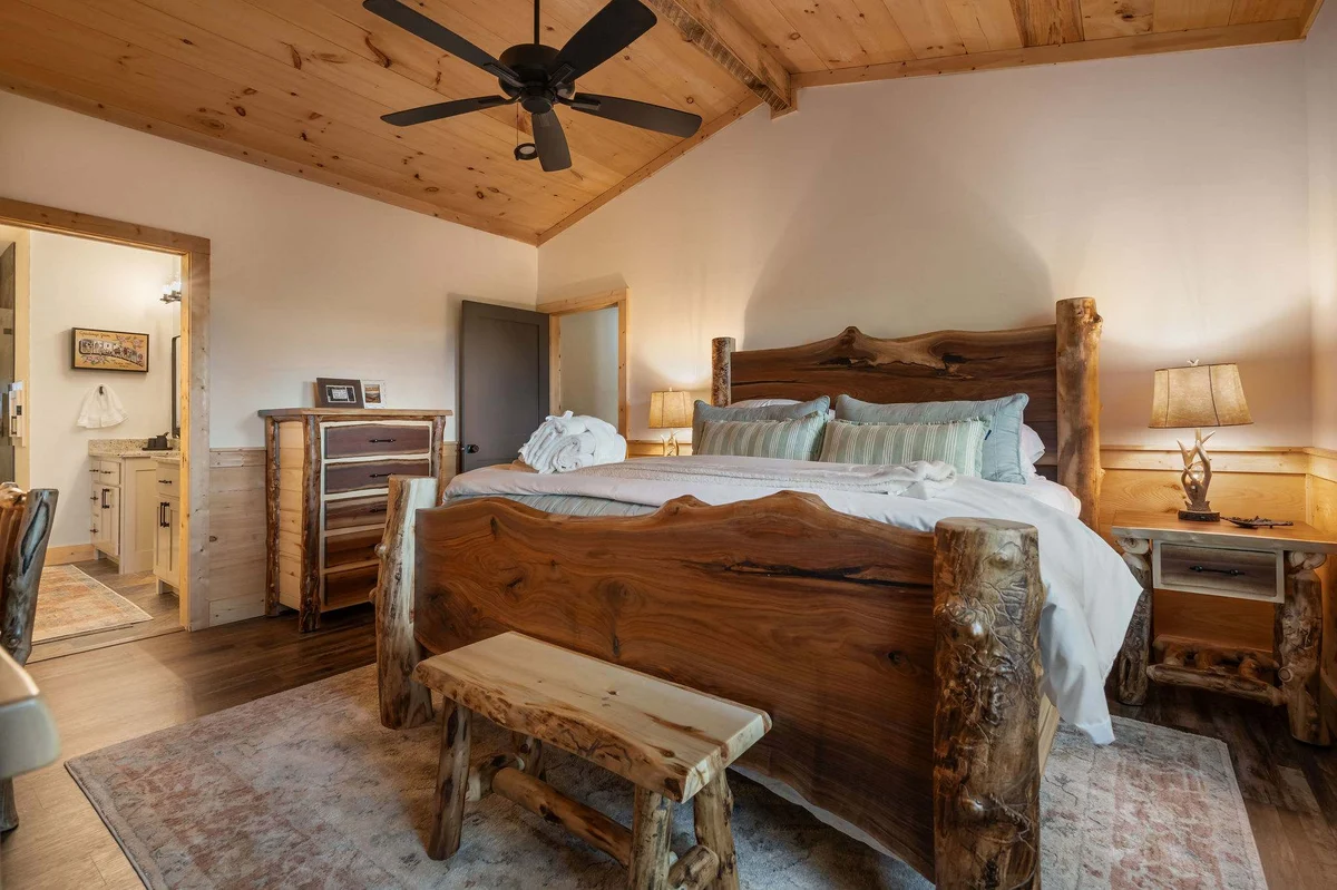 Tucked Away Cabin #9