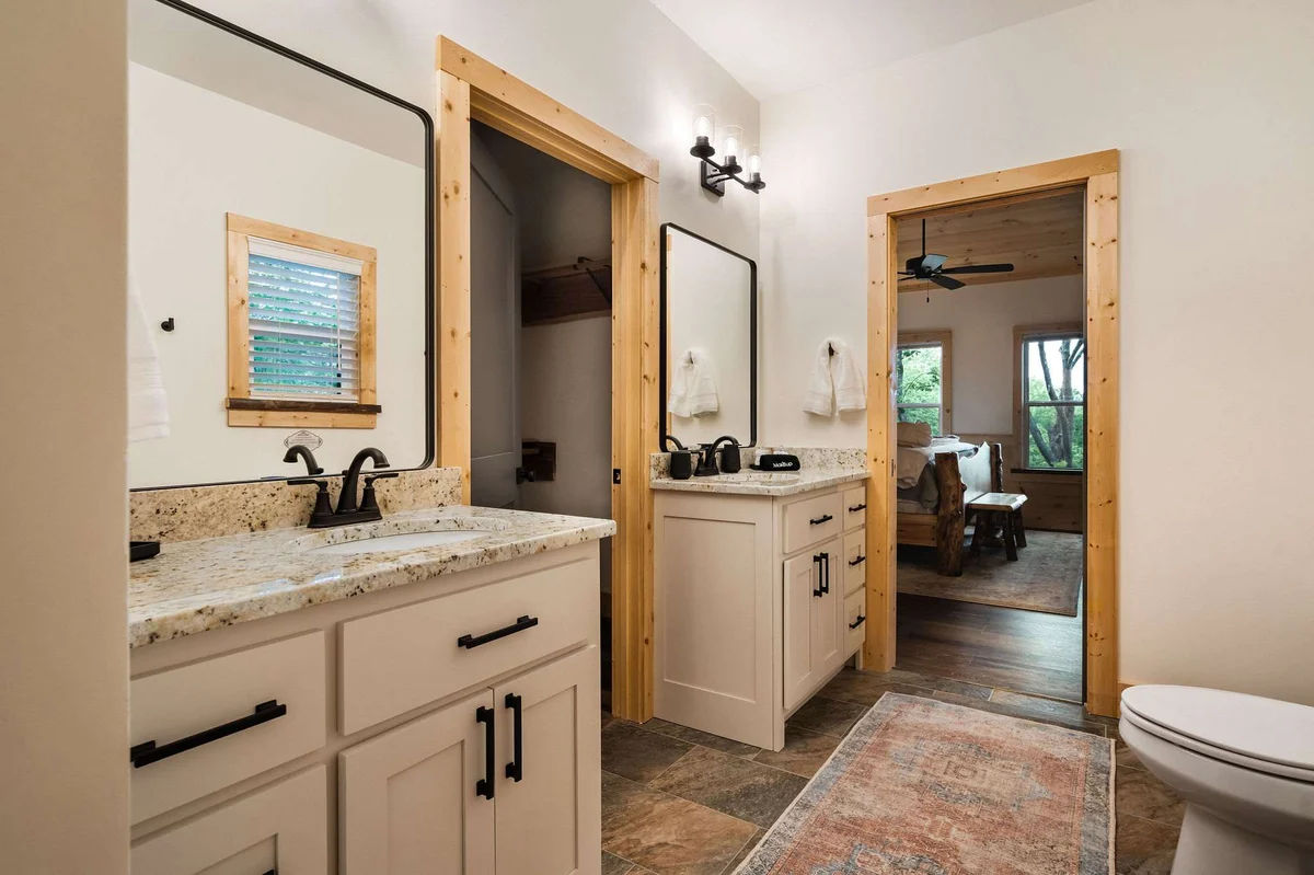 Tucked Away Cabin #16