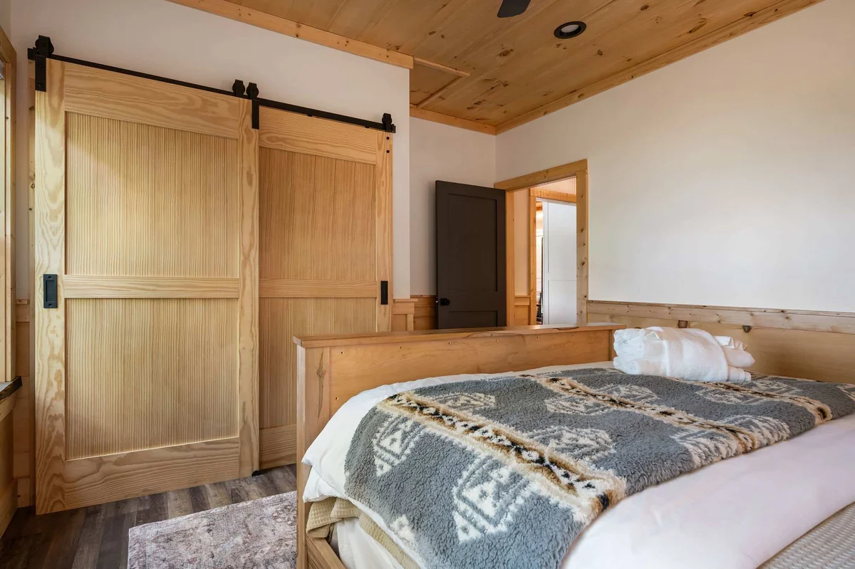 Tucked Away Cabin #42