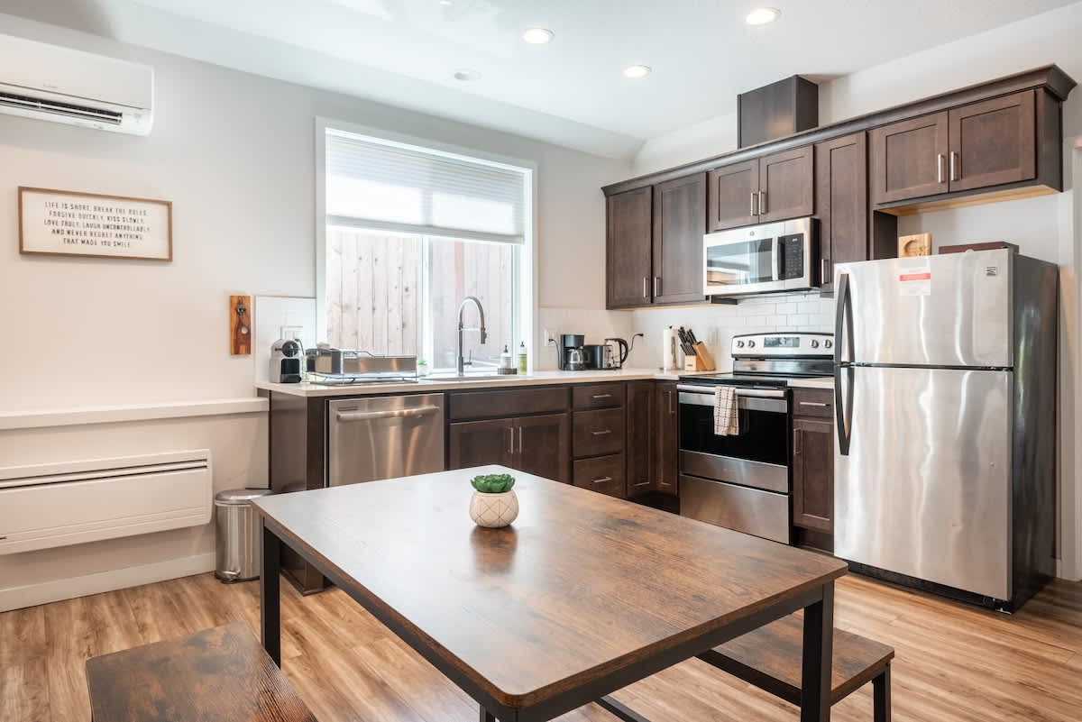 Alberta Abode #40