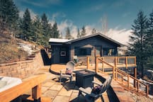 Luxury Mountain Cabin with Views, Hot Tub, Fire Pit, by Forest & Peak Retreats #146