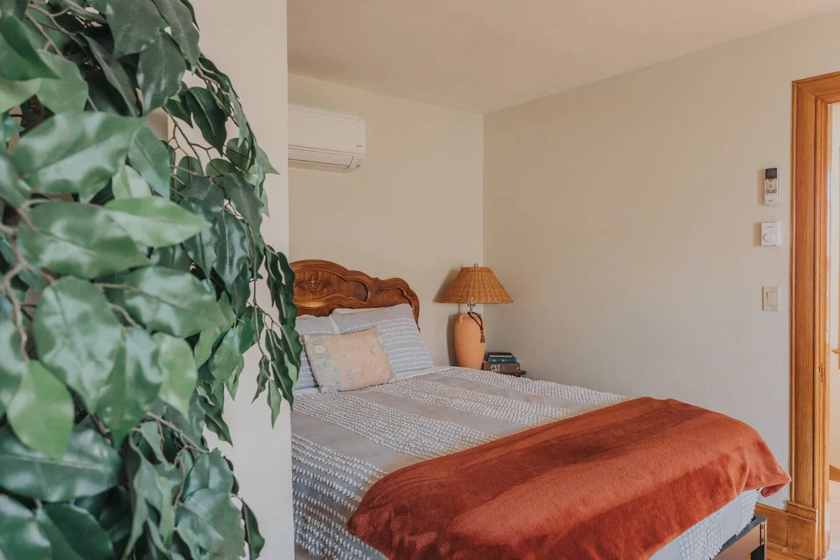 Spacious Downtown Family Home: Hot Tub & Fire Pit #34
