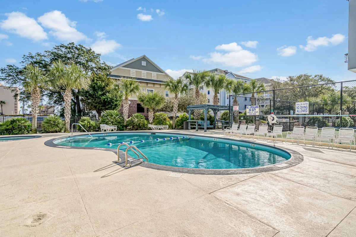 Holiday Towers 602 property photo 4