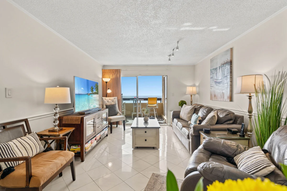 Sea Pointe 507 property photo 2