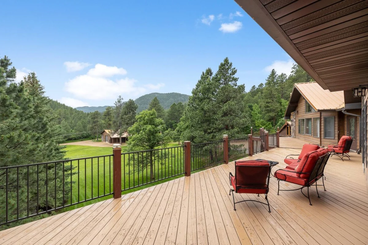 Home in Spearfish property photo 4