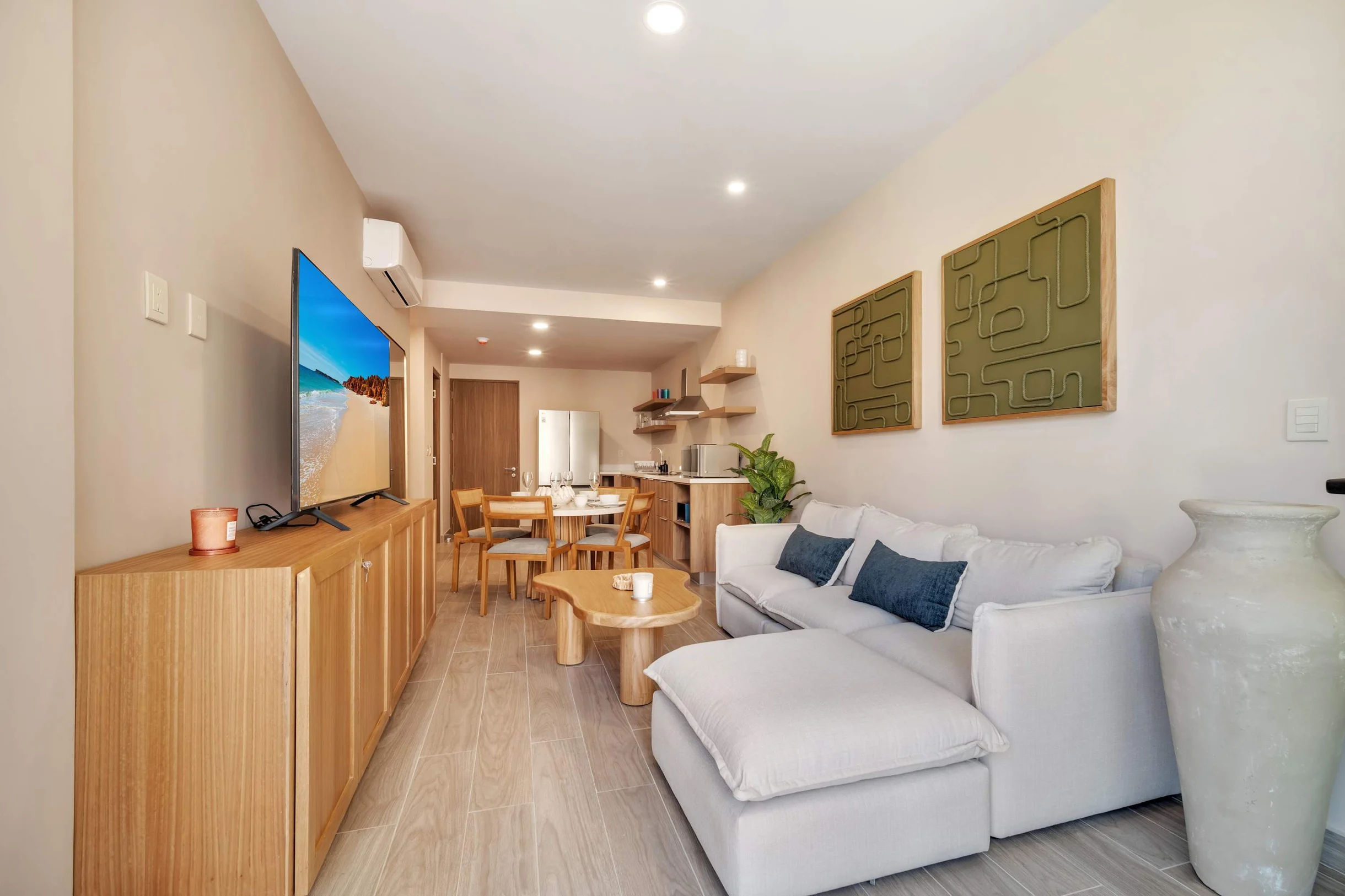 2BD UPPER B3-05 #8