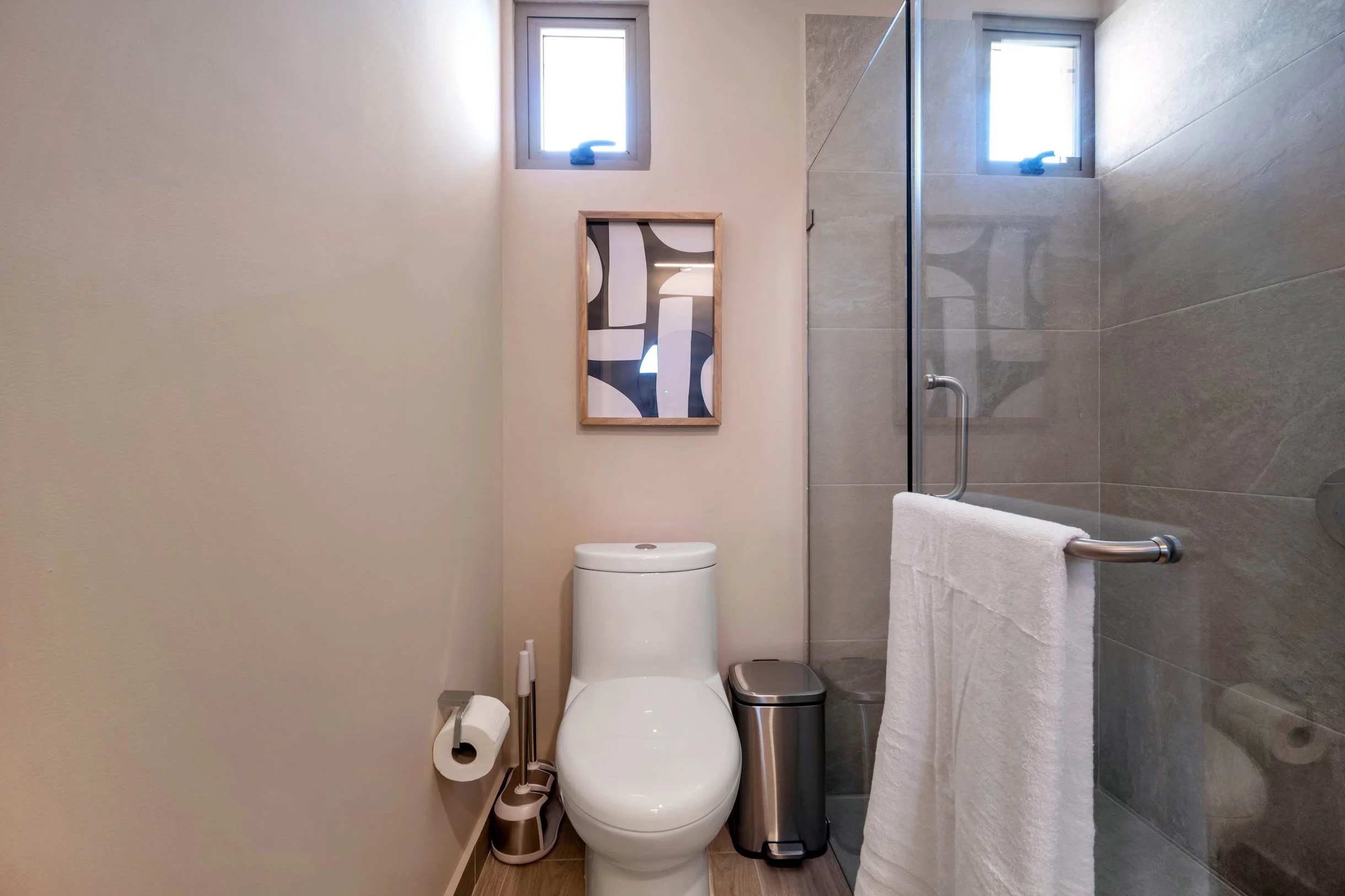 2BD UPPER B3-05 #10