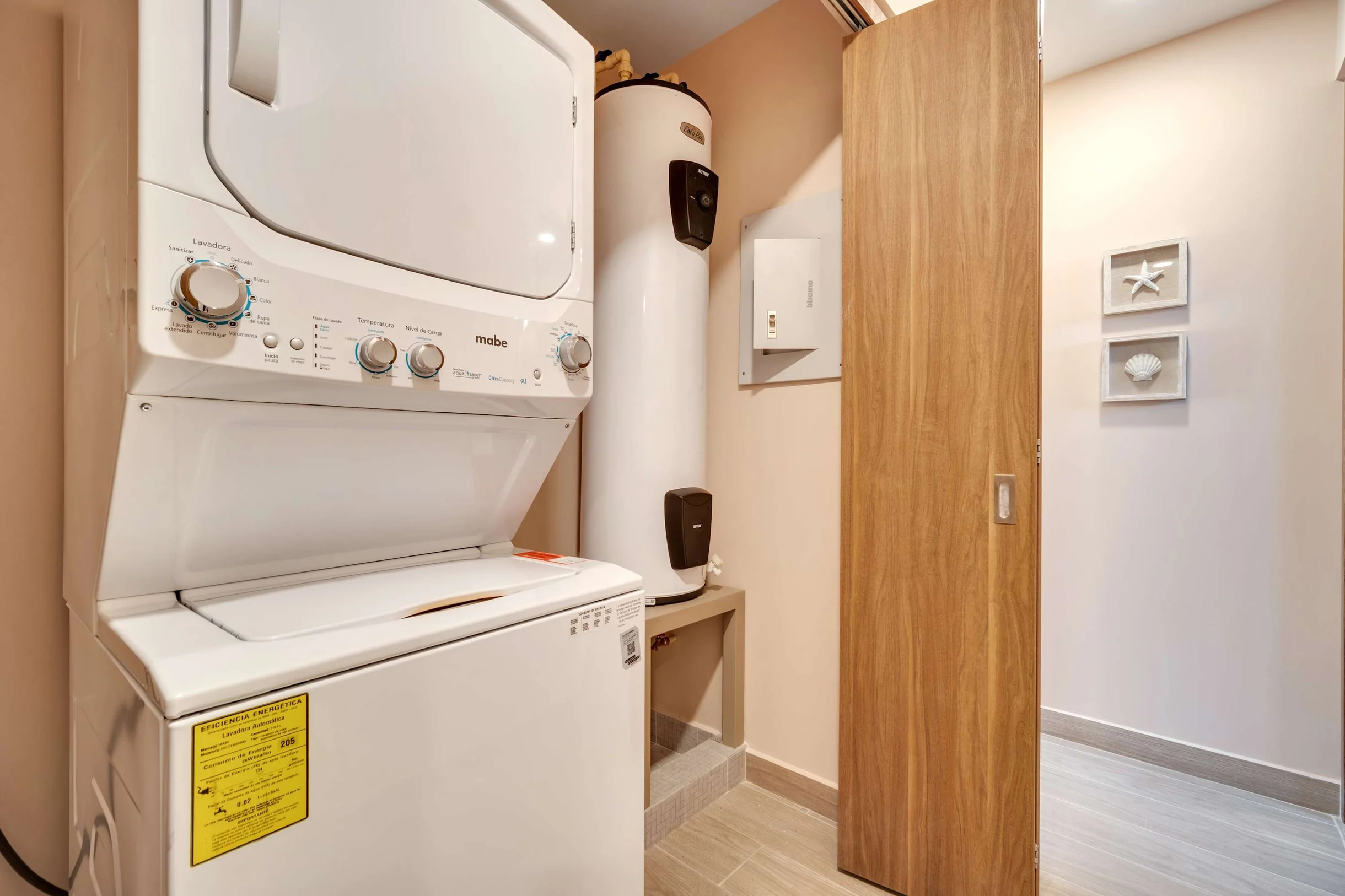 2BD UPPER B3-05 #24