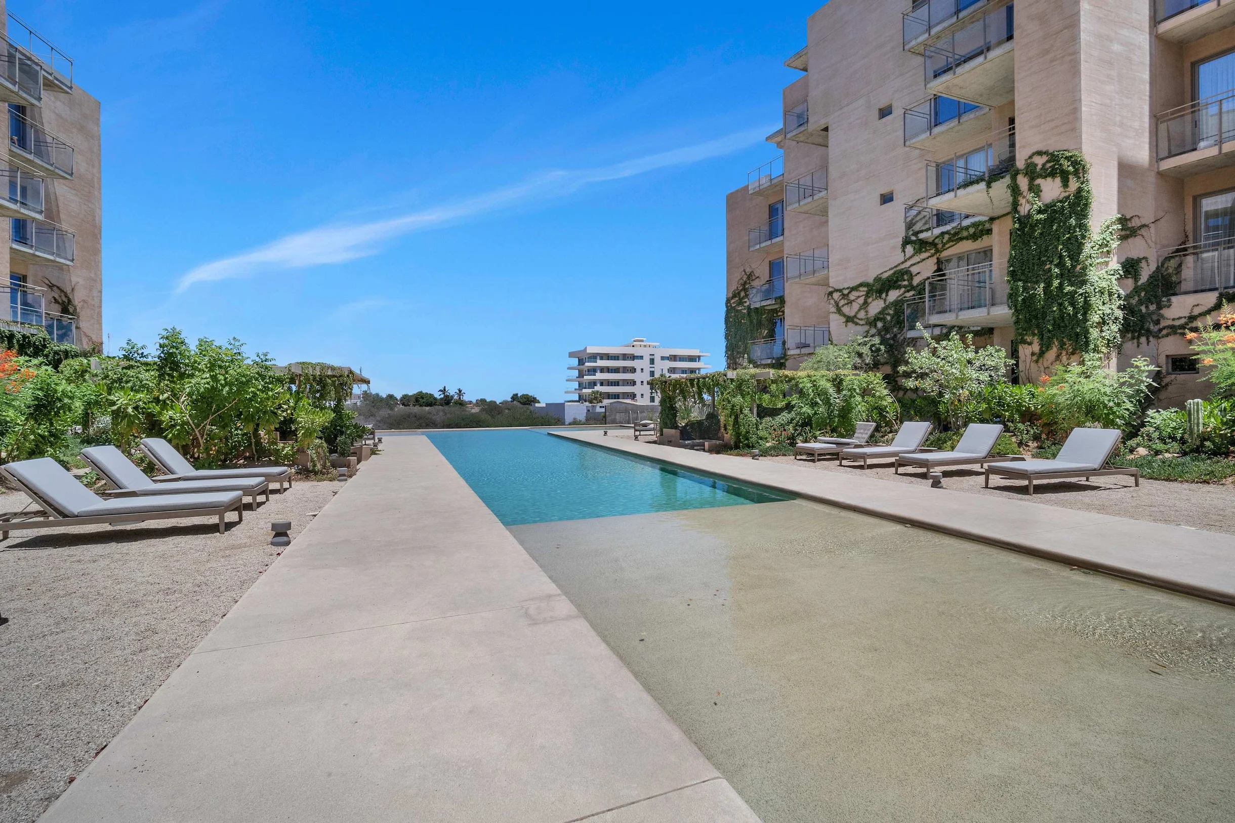 2BD UPPER B3-05 #14