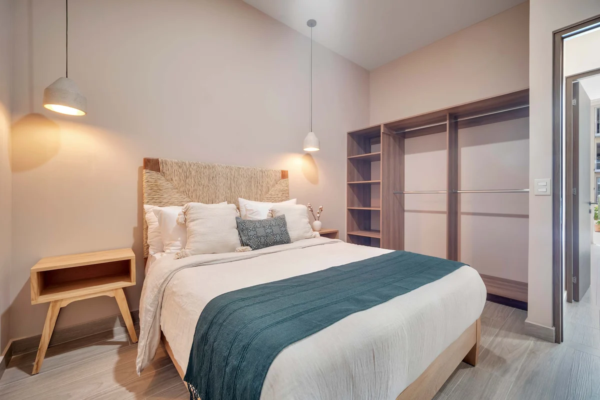 Bedroom 1 image 1