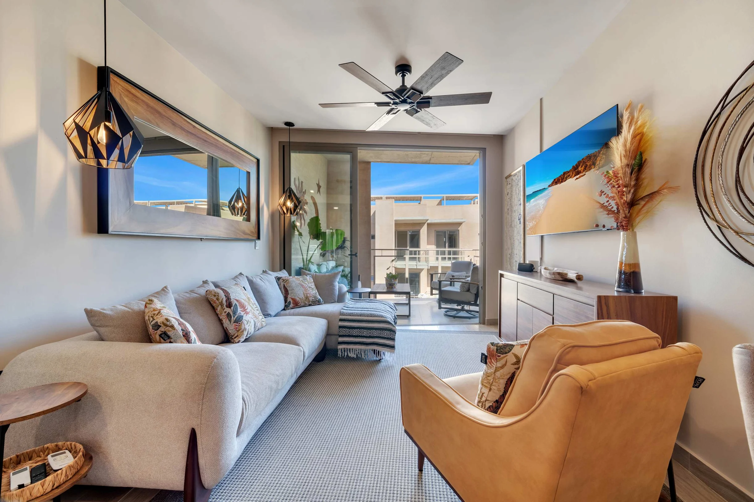 2BD PENTHOUSE B5-04 #2