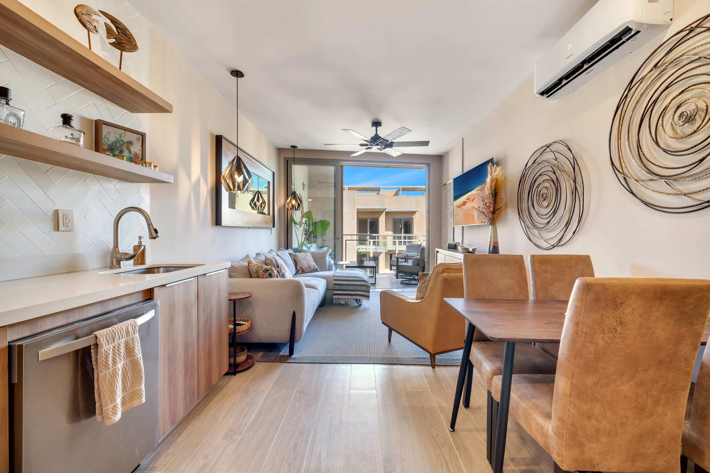 2BD PENTHOUSE B5-04 #17