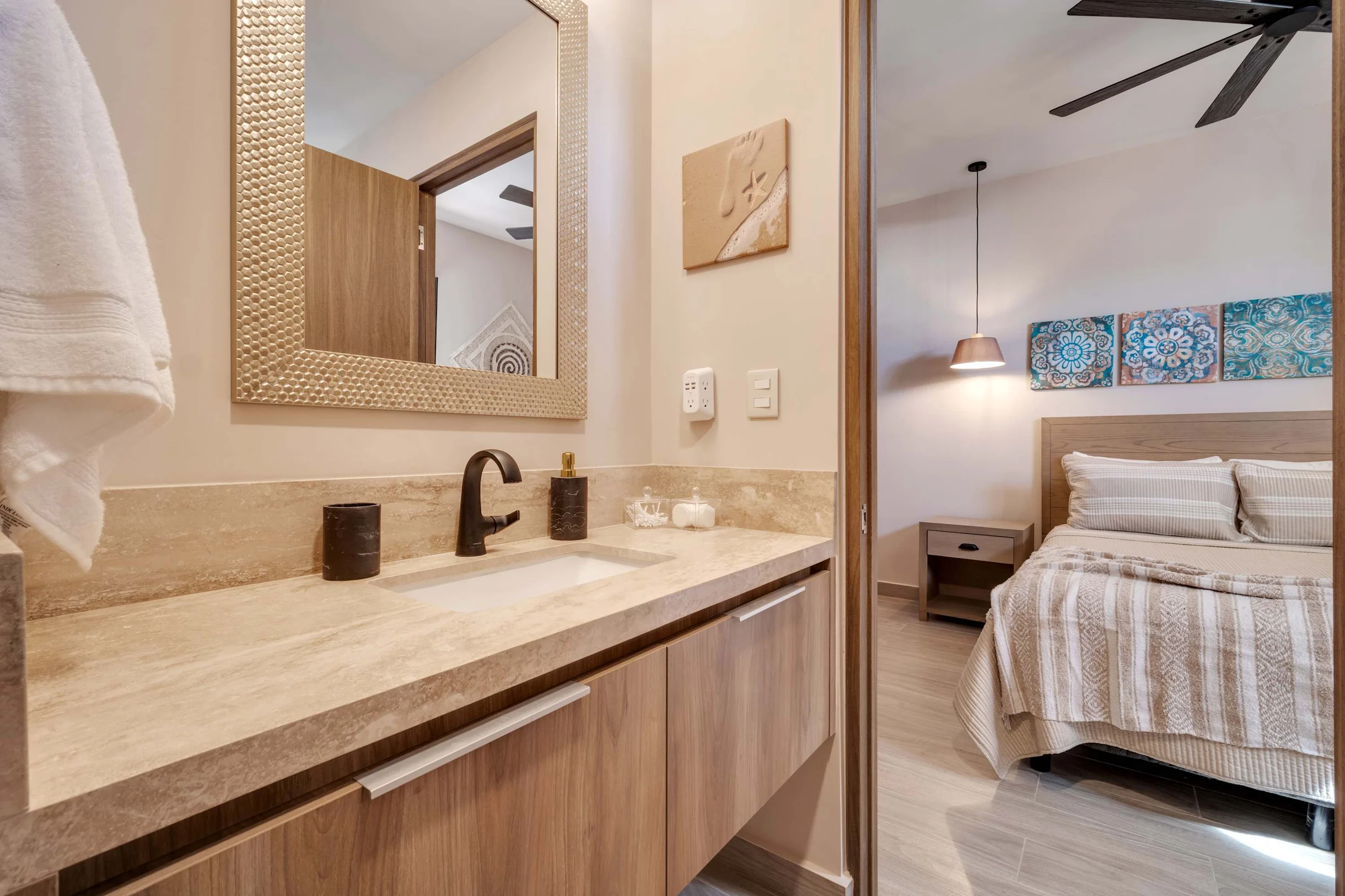 2BD PENTHOUSE B5-04 #21