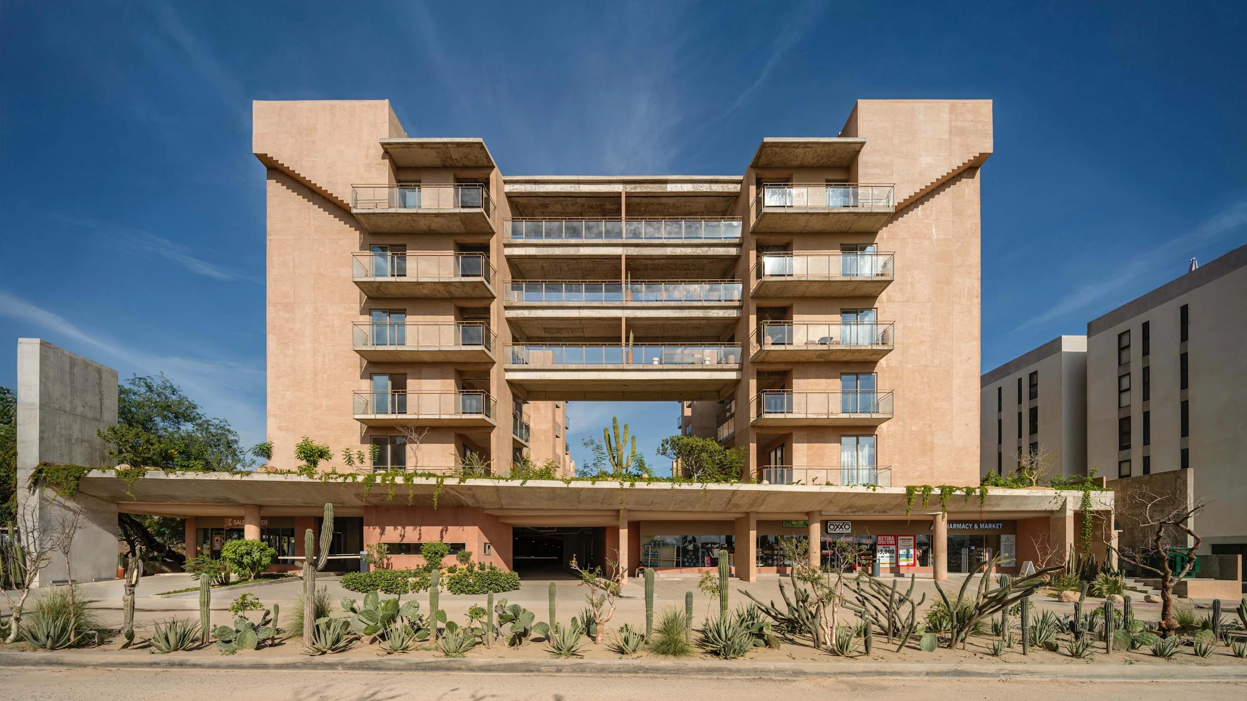 2BD PENTHOUSE B5-04 #9