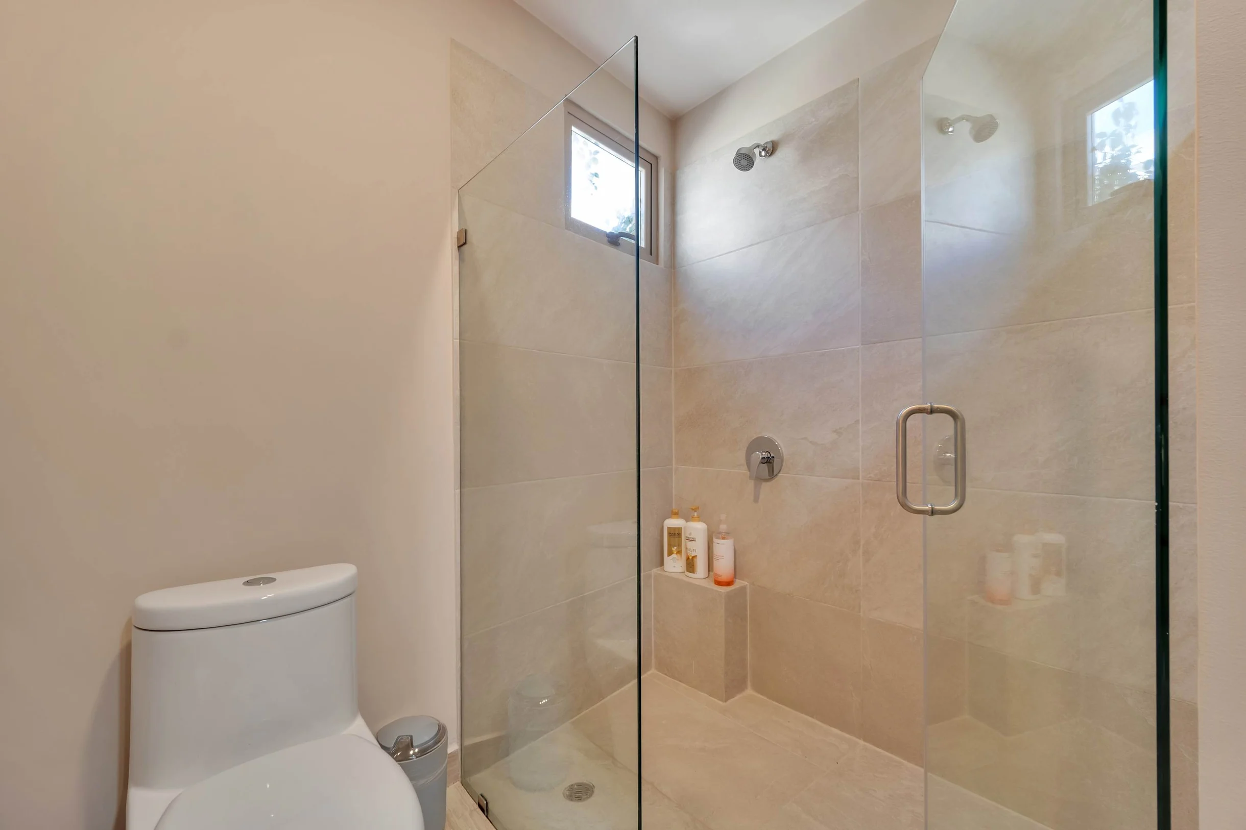 2BD UPPER B3-02 #17
