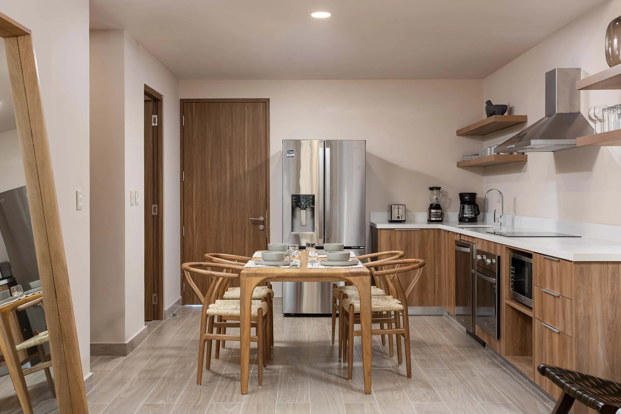 2BD UPPER B3-04 #12