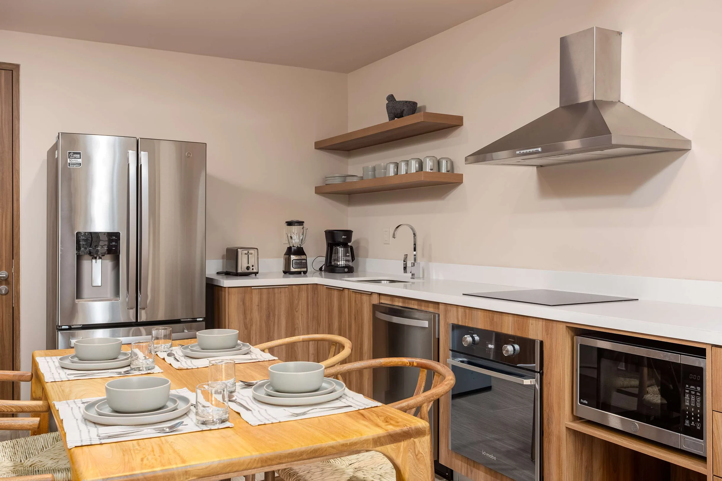 2BD UPPER B3-04 #4