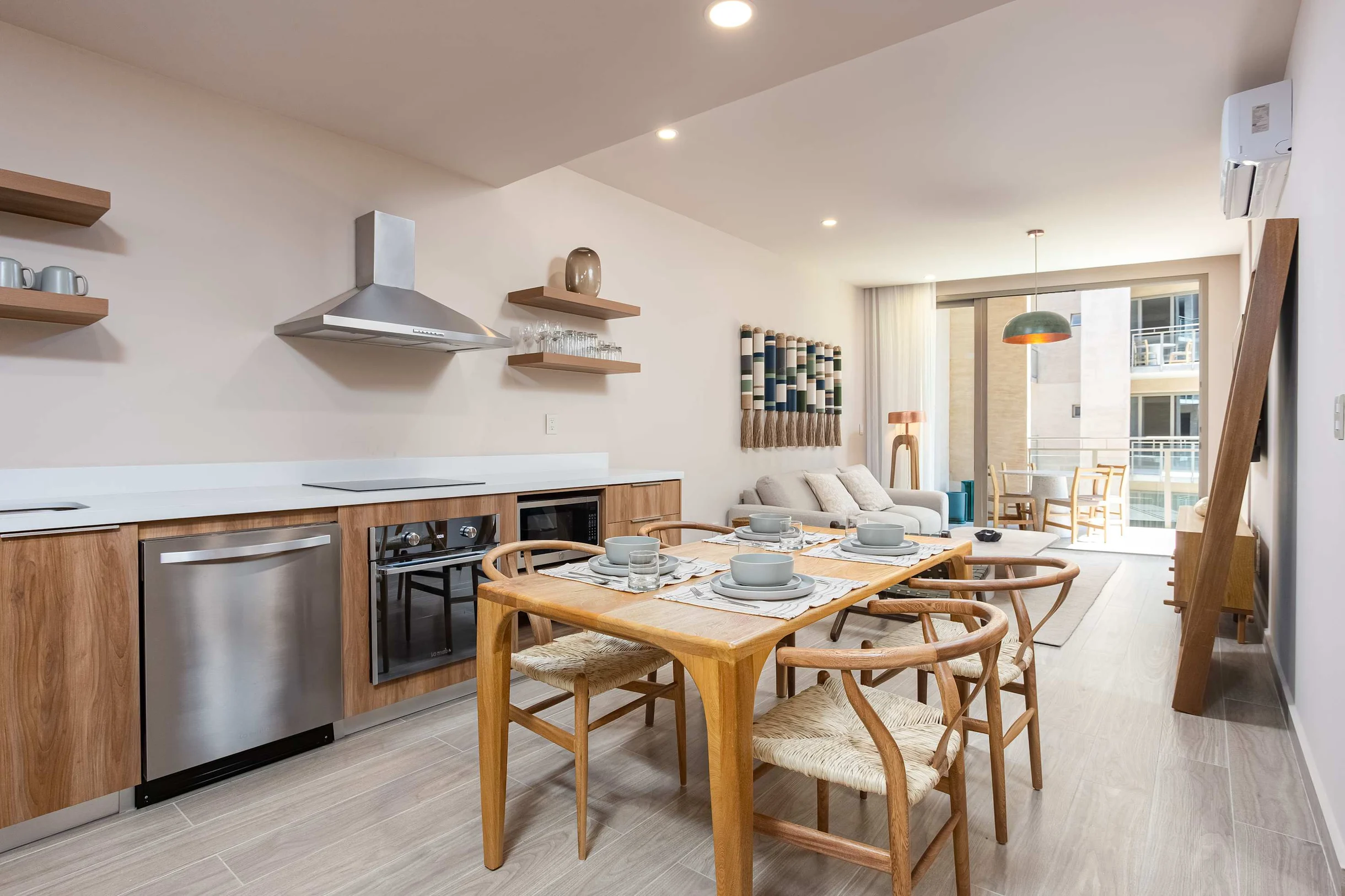 2BD UPPER B3-04 #15